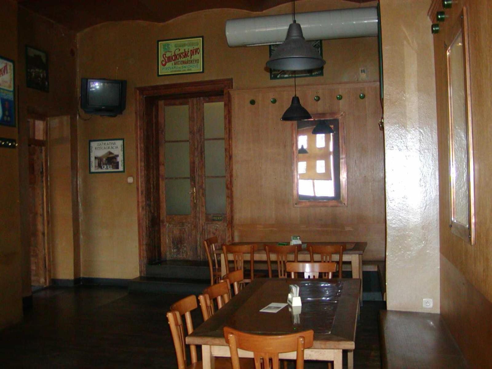 Victoria - Penzion & Restaurant Зволен Екстериор снимка